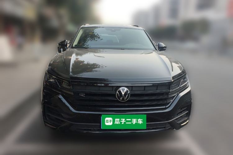 Used Volkswagen Touareg 2023 3.0 TSI Luxury Edition Obsidian Black Sport Package Front