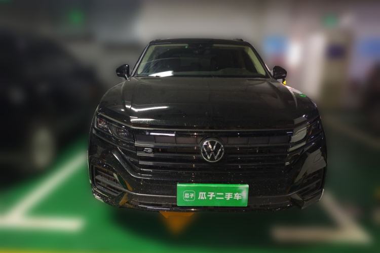 Used Volkswagen Touareg 2023 3.0 TSI Luxury Edition Obsidian Black Sport Package Front