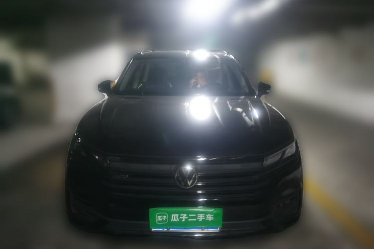 Used Volkswagen Touareg 2023 3.0 TSI Luxury Edition Obsidian Black Sport Package Front