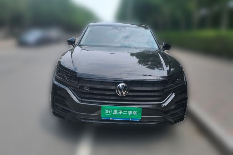 Used Volkswagen Touareg 2023 3.0 TSI Luxury Edition Obsidian Black Sport Package Front