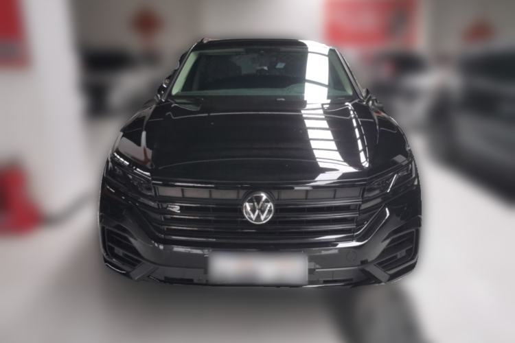 Used Volkswagen Touareg 2023 3.0 TSI Luxury Edition Obsidian Black Sport Package Front
