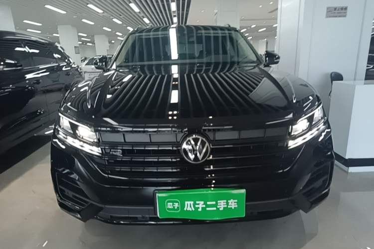 Used Volkswagen Touareg 2023 3.0 TSI Luxury Edition Obsidian Black Sport Package Front