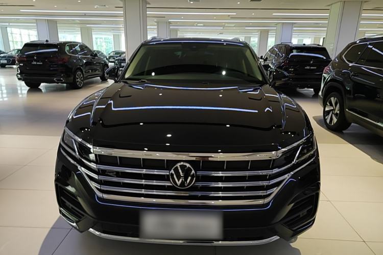 Used Volkswagen Touareg 2023 3.0 TSI Prestige Edition Classic Sport Package Front