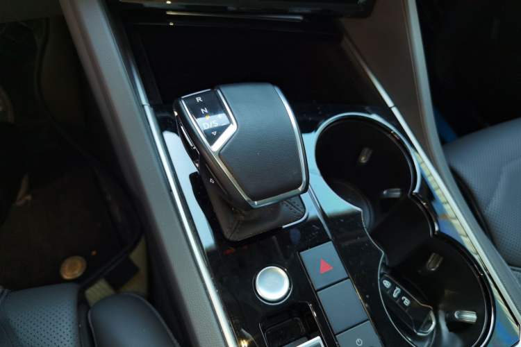 Used Volkswagen Touareg 2023 2.0 TSI RuiShang Edition Gear Lever