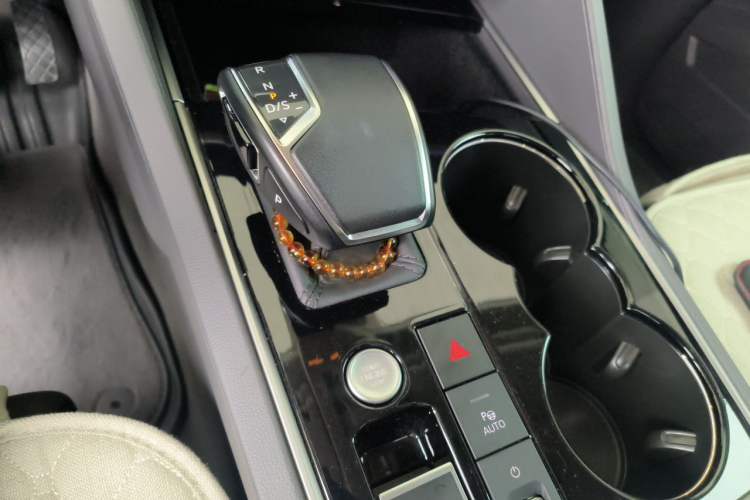 Used Volkswagen Touareg 2023 3.0 TSI Prestige Edition Classic Sport Package Gear Lever