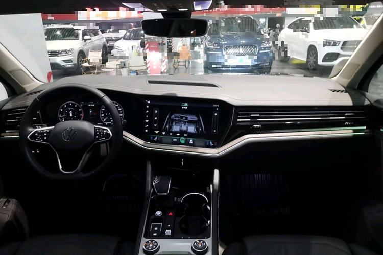 Used Volkswagen Touareg 2023 2.0 TSI RuiShang Edition Interior 1