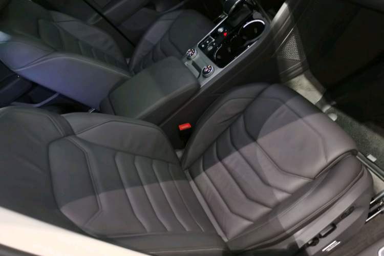 Used Volkswagen Touareg 2023 2.0 TSI RuiShang Edition Interior 4