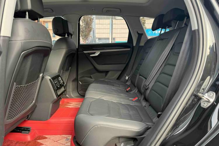 Used Volkswagen Touareg 2023 2.0 TSI RuiShang Edition Interior 4
