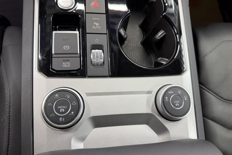 Used Volkswagen Touareg 2023 3.0 TSI Luxury Edition Obsidian Black Sport Package Interior 4