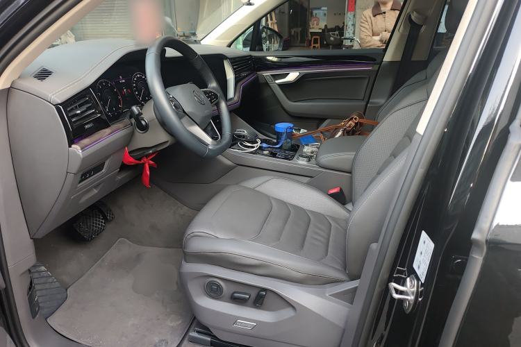 Used Volkswagen Touareg 2023 3.0 TSI Luxury Edition Obsidian Black Sport Package Left Front Seat