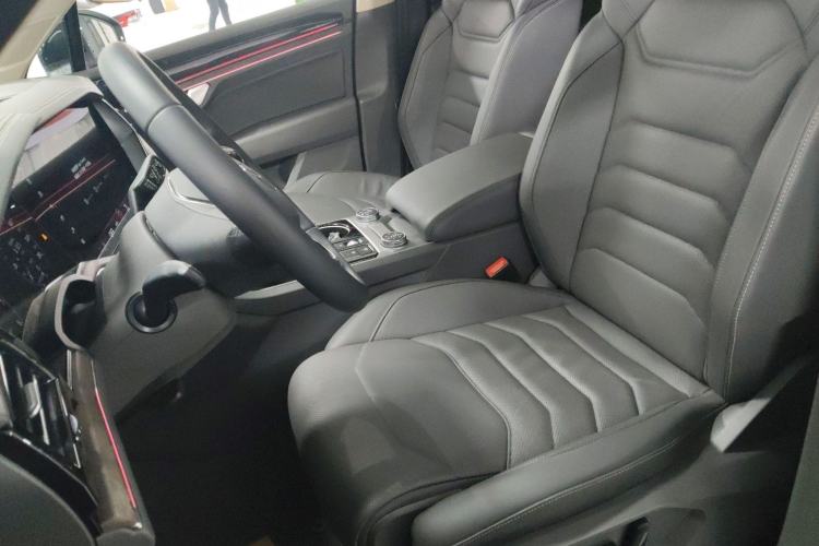Used Volkswagen Touareg 2023 2.0 TSI RuiShang Edition Left Front Seat