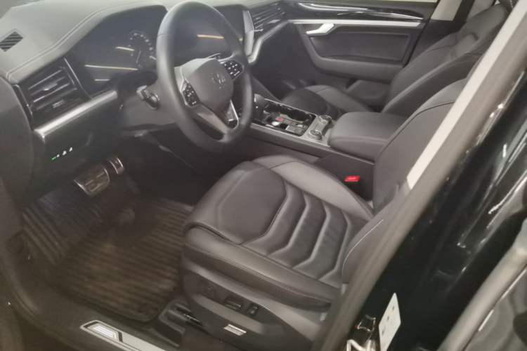 Used Volkswagen Touareg 2023 3.0 TSI Luxury Edition Obsidian Black Sport Package Left Front Seat