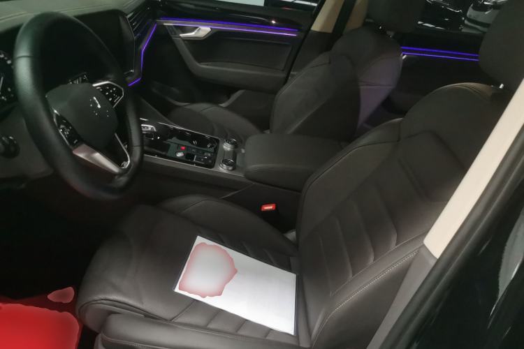 Used Volkswagen Touareg 2023 3.0 TSI Luxury Edition Obsidian Black Sport Package Left Front Seat
