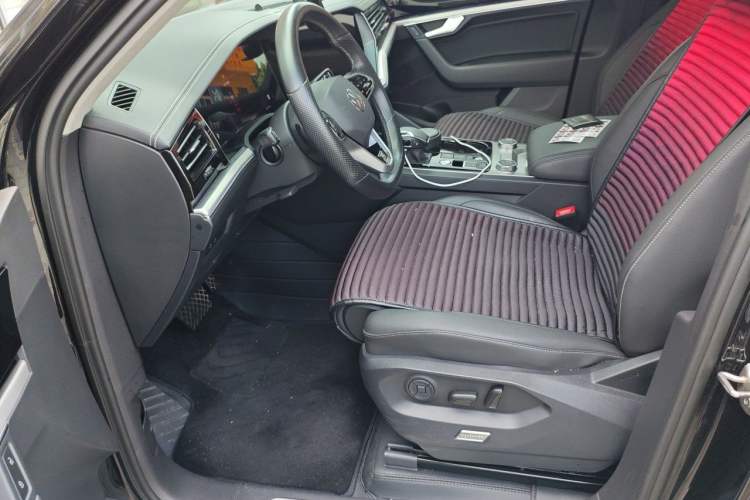 Used Volkswagen Touareg 2023 3.0 TSI Luxury Edition Obsidian Black Sport Package Left Front Seat
