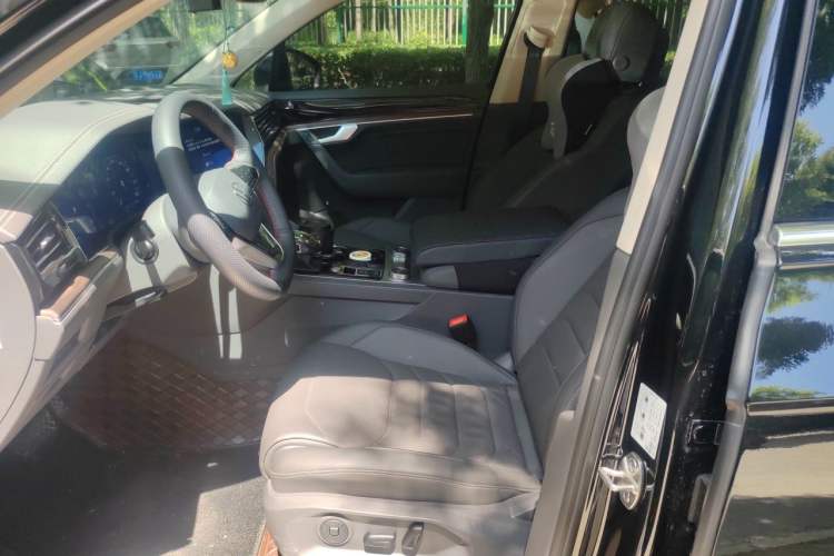 Used Volkswagen Touareg 2023 3.0 TSI Prestige Edition Classic Sport Package Left Front Seat
