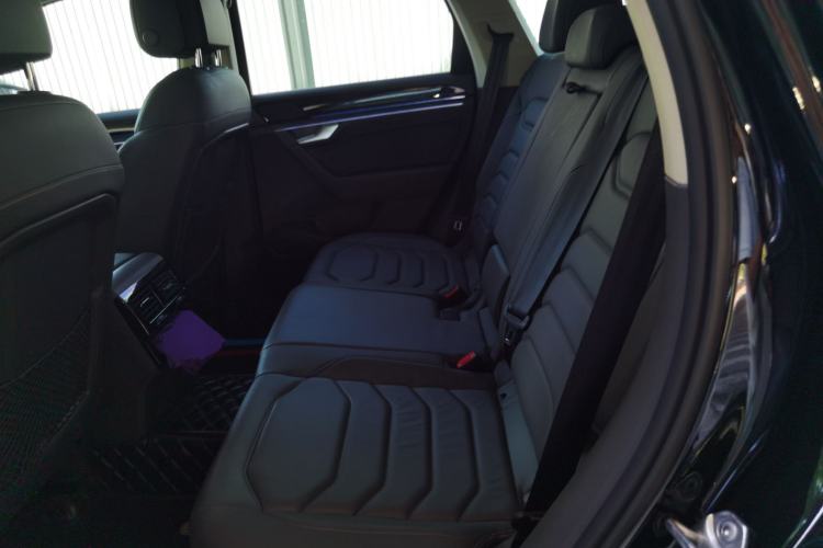 Used Volkswagen Touareg 2023 2.0 TSI RuiShang Edition Left Rear Seat