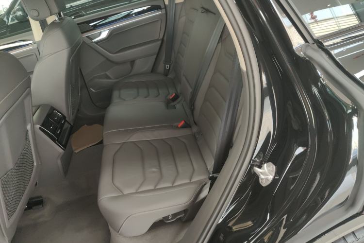 Used Volkswagen Touareg 2023 3.0 TSI Luxury Edition Obsidian Black Sport Package Left Rear Seat