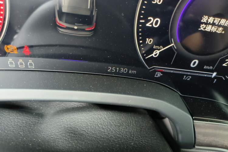 Used Volkswagen Touareg 2023 3.0 TSI Prestige Edition Classic Sport Package Odometer Close Up