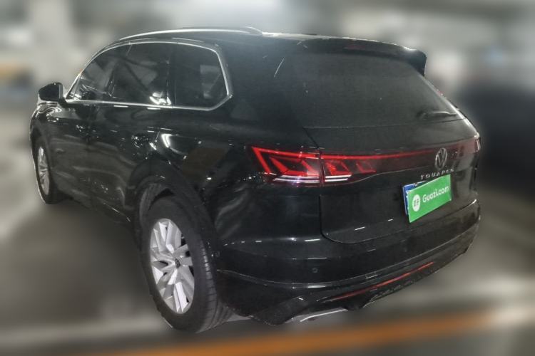 Used Volkswagen Touareg 2023 2.0 TSI RuiShang Edition Rear Left 45 Deg