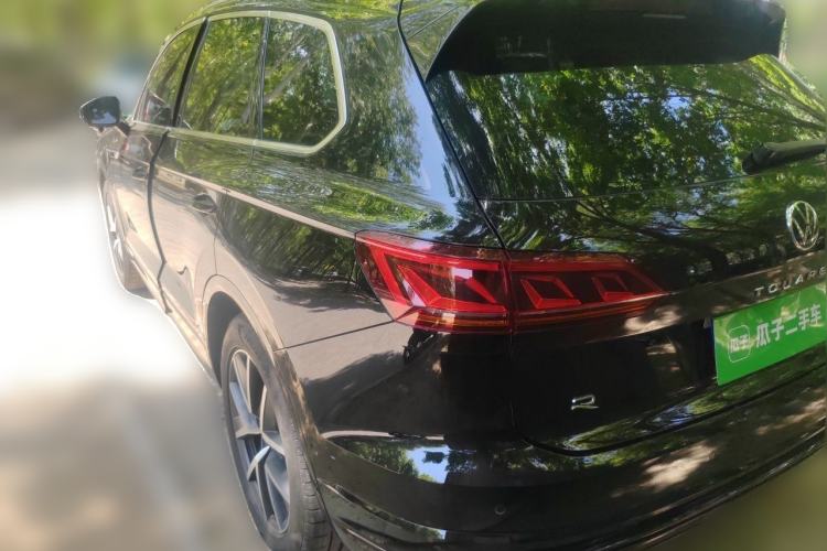 Used Volkswagen Touareg 2023 3.0 TSI Prestige Edition Classic Sport Package Rear Left 45 Deg