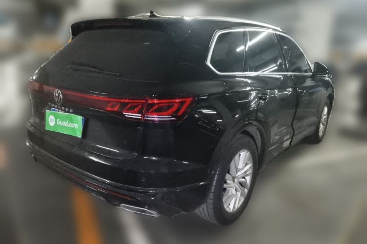 Used Volkswagen Touareg 2023 2.0 TSI RuiShang Edition Rear Right 45 Deg