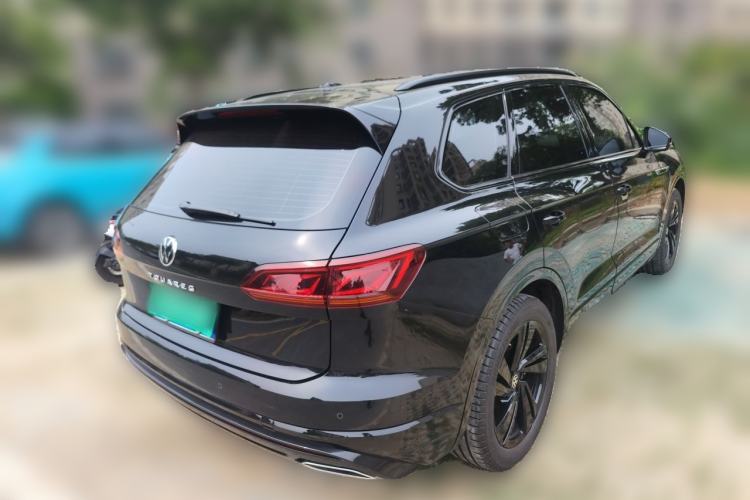 Used Volkswagen Touareg 2023 3.0 TSI Luxury Edition Obsidian Black Sport Package Rear Right 45 Deg