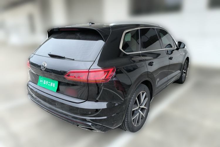 Used Volkswagen Touareg 2023 3.0 TSI Prestige Edition Classic Sport Package Rear Right 45 Deg