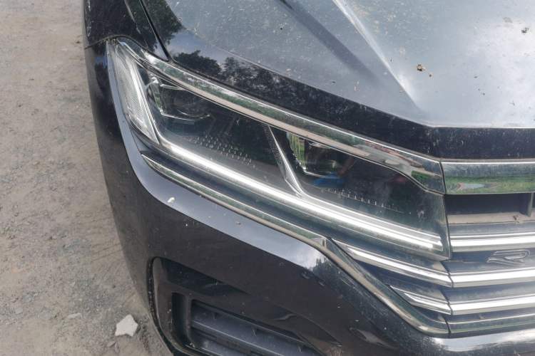 Used Volkswagen Touareg 2023 2.0 TSI RuiShang Edition Right Front Headlight