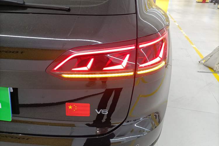 Used Volkswagen Touareg 2023 3.0 TSI Prestige Edition Classic Sport Package Right Rear Taillight