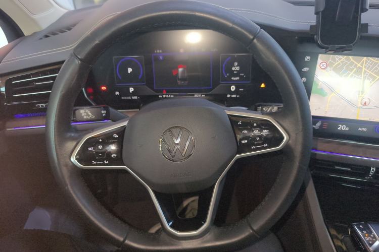 Used Volkswagen Touareg 2023 3.0 TSI Luxury Edition Obsidian Black Sport Package Steering Wheel