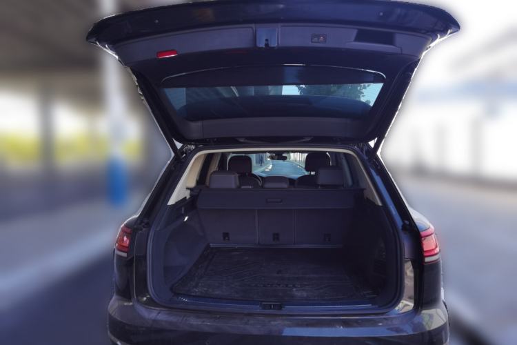 Used Volkswagen Touareg 2023 2.0 TSI RuiShang Edition Trunk