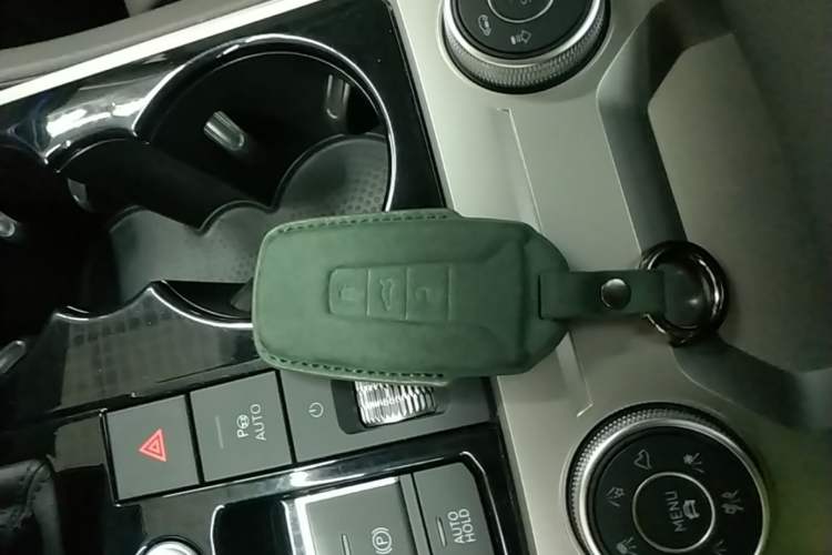 Used Volkswagen Touareg 2023 3.0 TSI Prestige Edition Classic Sport Package Vehicle Key