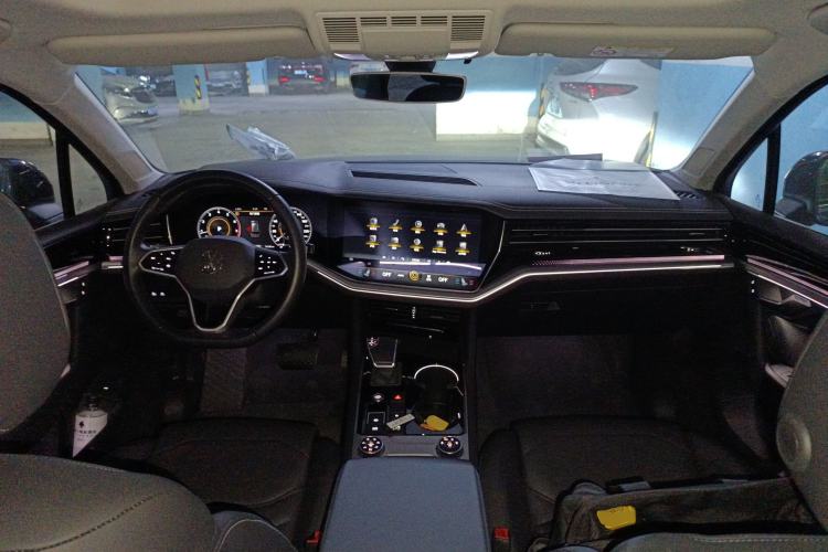 Used Volkswagen Touareg 2023 2.0 TSI RuiShang Edition Center Console