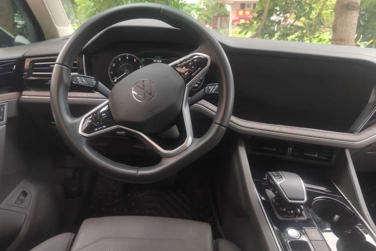 Used Volkswagen Touareg 2023 2.0 TSI RuiShang Edition Center Console