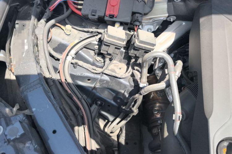 Used Volkswagen Touareg 2023 2.0 TSI RuiShang Edition Engine Bay Right
