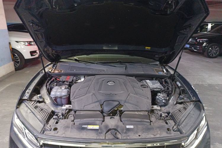 Used Volkswagen Touareg 2023 3.0 TSI Prestige Edition Classic Sport Package Engine Bay