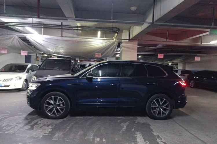 Used Volkswagen Touareg 2023 3.0 TSI Prestige Edition Classic Sport Package Exterior 3