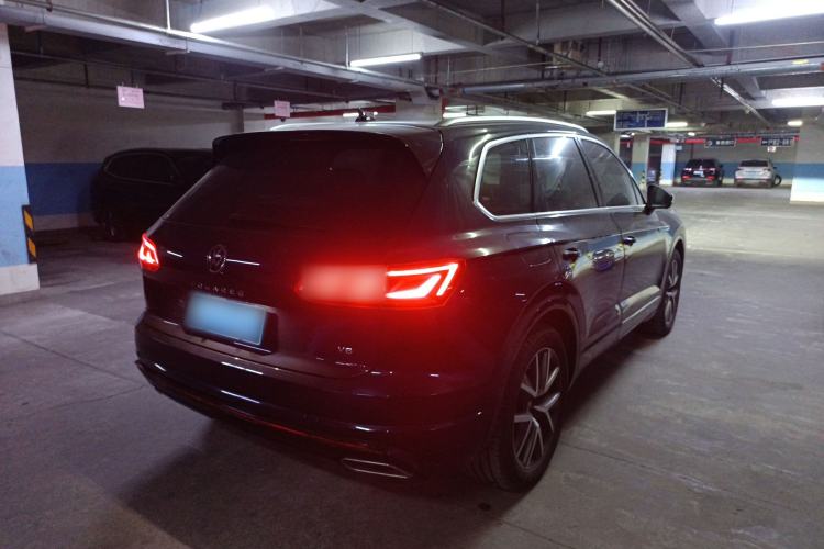 Used Volkswagen Touareg 2023 3.0 TSI Prestige Edition Classic Sport Package Exterior 5