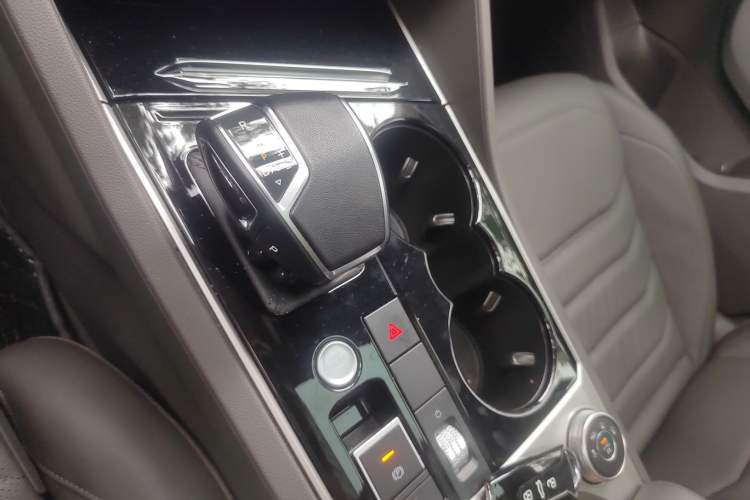 Used Volkswagen Touareg 2023 2.0 TSI RuiShang Edition Gear Lever