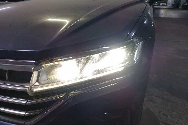 Used Volkswagen Touareg 2023 2.0 TSI RuiShang Edition Left Front Headlight