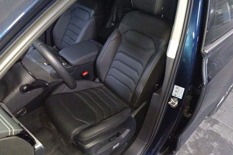 Used Volkswagen Touareg 2023 2.0 TSI RuiShang Edition Left Front Seat