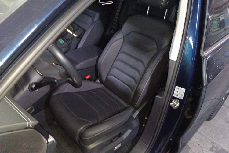 Used Volkswagen Touareg 2023 3.0 TSI Prestige Edition Classic Sport Package Left Front Seat