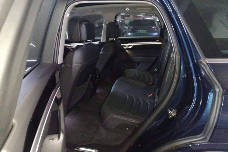 Used Volkswagen Touareg 2023 2.0 TSI RuiShang Edition Left Rear Seat