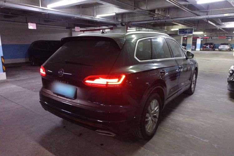 Used Volkswagen Touareg 2023 2.0 TSI RuiShang Edition Rear Right 45 Deg