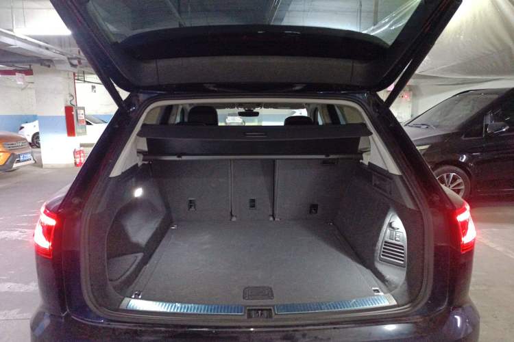 Used Volkswagen Touareg 2023 3.0 TSI Prestige Edition Classic Sport Package Trunk
