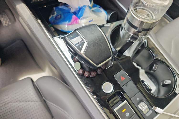 Used Volkswagen Touareg 2023 2.0 TSI RuiShang Edition Gear Lever