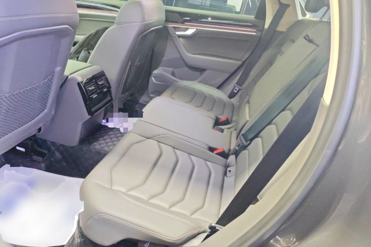 Used Volkswagen Touareg 2023 2.0 TSI RuiShang Edition Interior 4