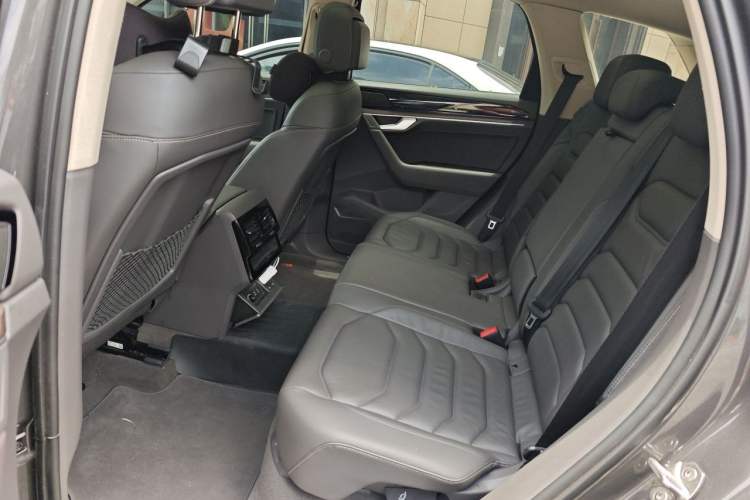 Used Volkswagen Touareg 2023 2.0 TSI RuiShang Edition Left Rear Seat