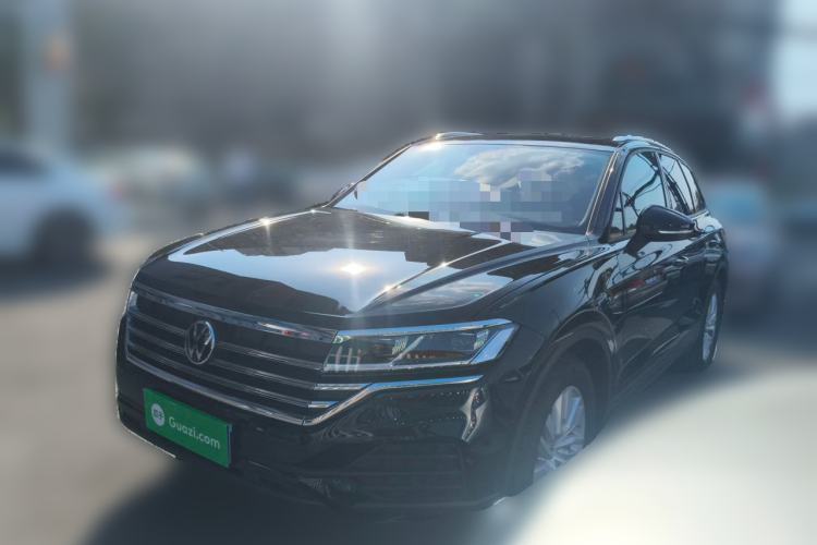Używany Volkswagen Touareg 2025 2.0TSI Ruiyue Edition Guazi used car, China used car export, Used car for sale, Used cars, Cheapest cars for sale