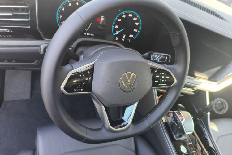 Used Volkswagen Touareg 2025 2.0TSI Ruiyue Edition Steering Wheel